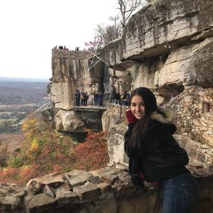 Meet your Posher, Maram